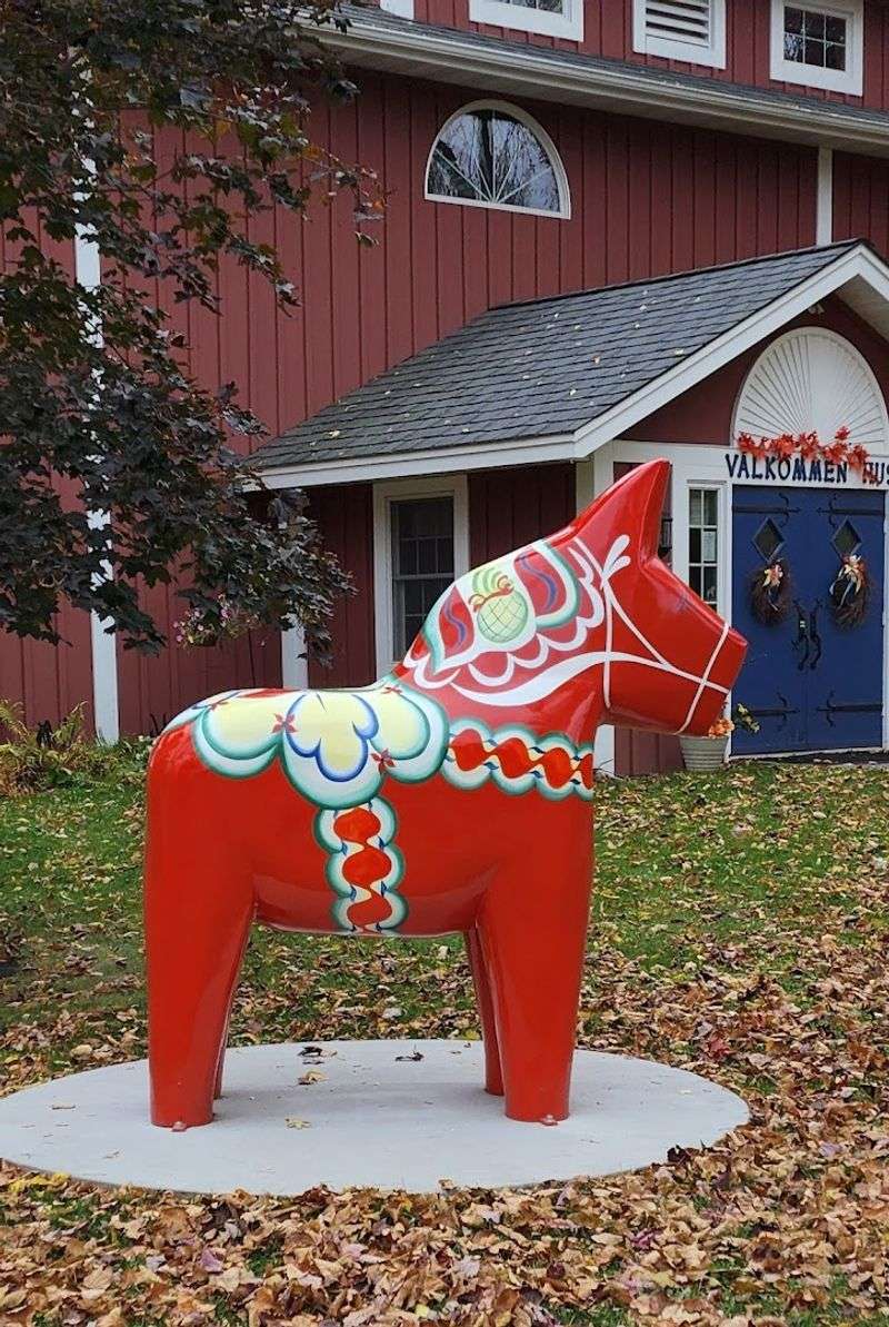 The Dala Horses Outside Are Worth the Drive Alone