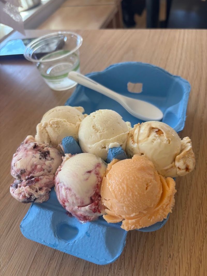 The Flight Experience That Changes How You Order Ice Cream The Flight Experience That Changes How You Order Ice Cream