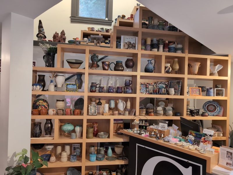 The Gallery That Makes Local Art Feel Accessible The Gallery That Makes Local Art Feel Accessible
