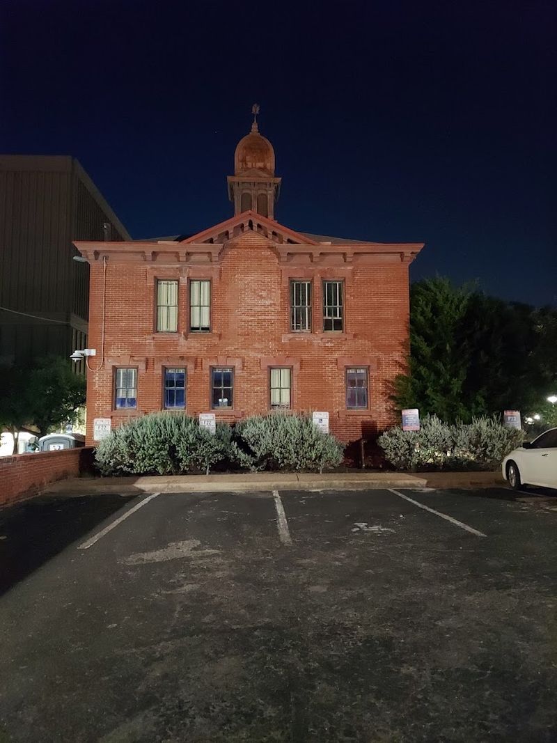 The Glencoor Ghost and Nashua's Haunted Lore The Glencoor Ghost and Nashua's Haunted Lore