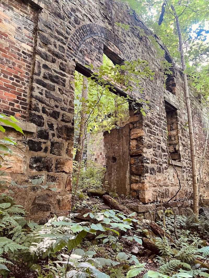 The Gorge Trail That Leads Straight To The Past The Gorge Trail That Leads Straight To The Past
