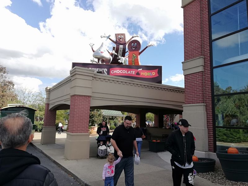 The Hershey Characters Keep It Playful The Hershey Characters Keep It Playful