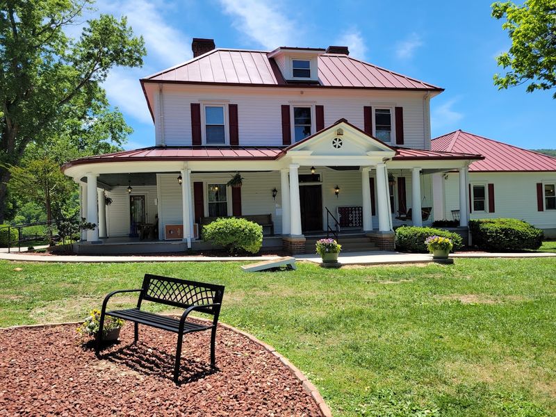 The Homeplace, Catawba Valley Charm The Homeplace, Catawba Valley Charm