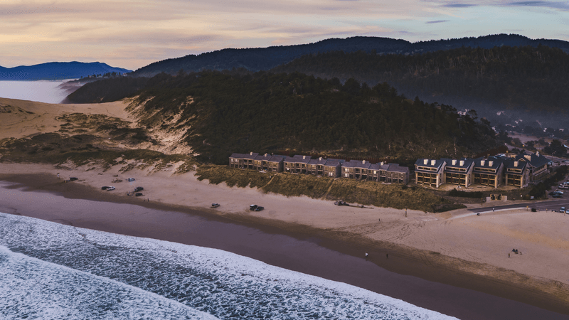 The Iconic Cape Kiwanda Setting and Natural Surroundings