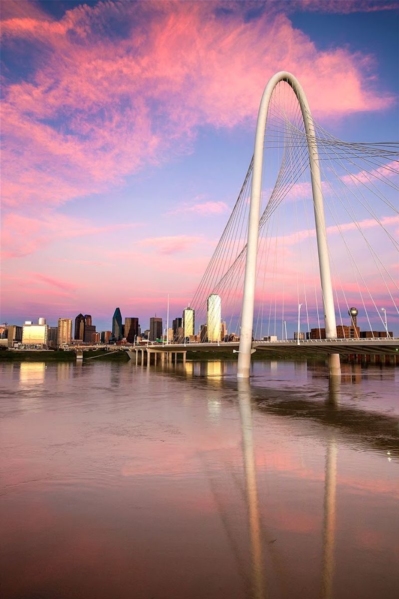 The Iconic White Arch That Defines The Dallas Skyline