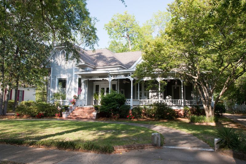 The Jaw-Dropping Affordability That Makes Retirees Stay Forever