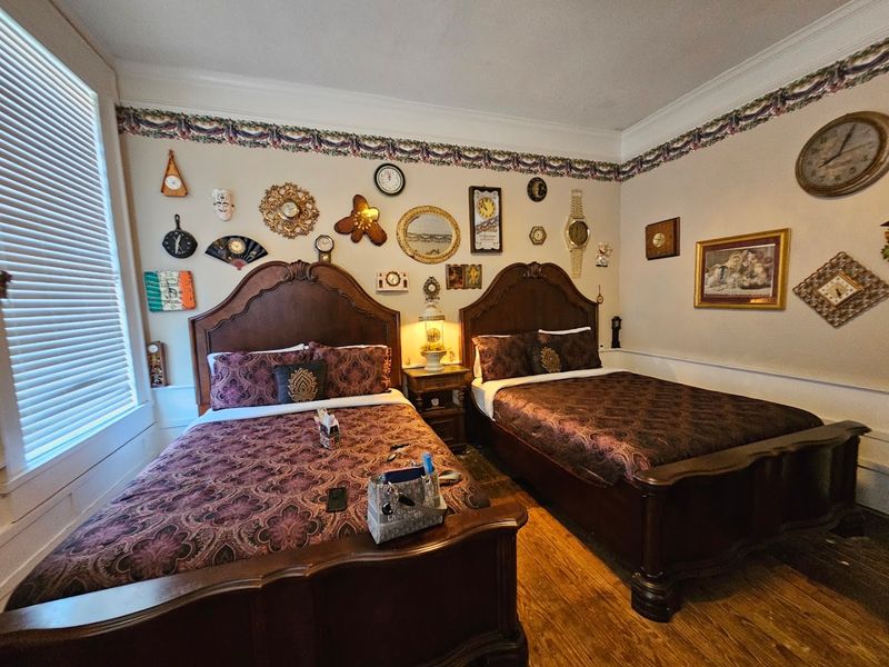 The Jefferson Palace Hotel, Jefferson