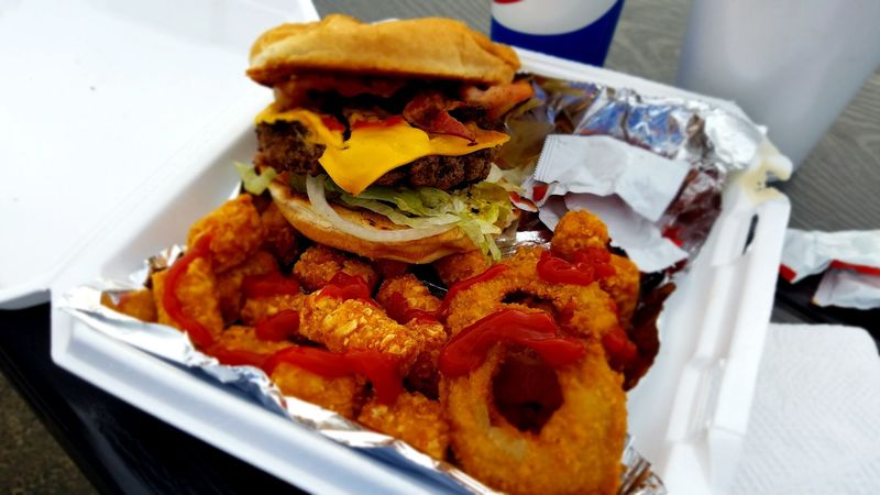 The Kelly Burger and Why Everyone Keeps Ordering It The Kelly Burger and Why Everyone Keeps Ordering It