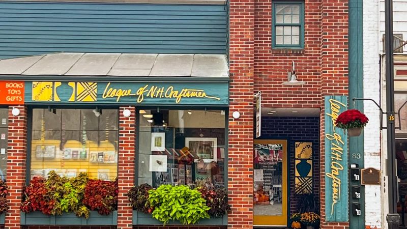 The League of New Hampshire Craftsmen Gallery The League of New Hampshire Craftsmen Gallery