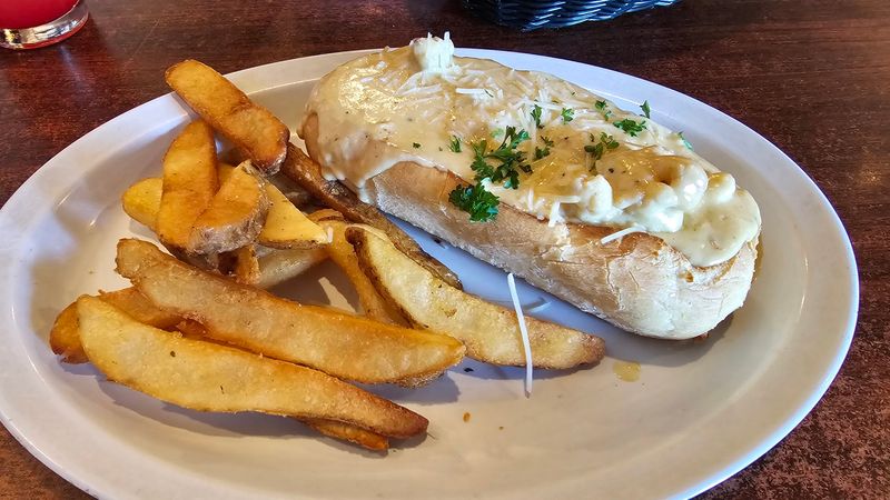 The Lobster Roll That Lives Up to the Hype The Lobster Roll That Lives Up to the Hype