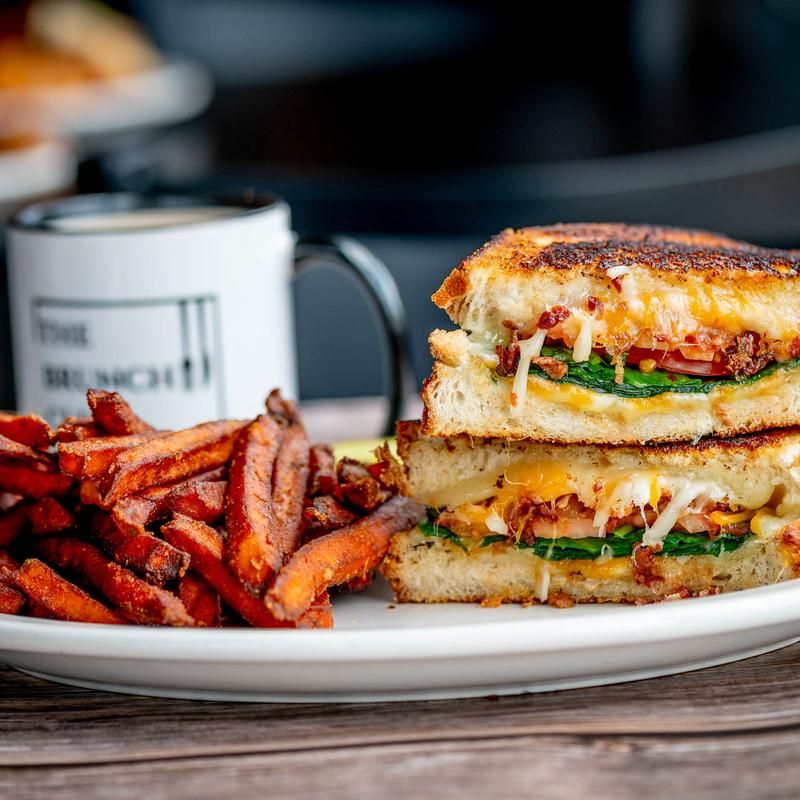 The Open Kitchen Experience That Keeps Eyes Glued