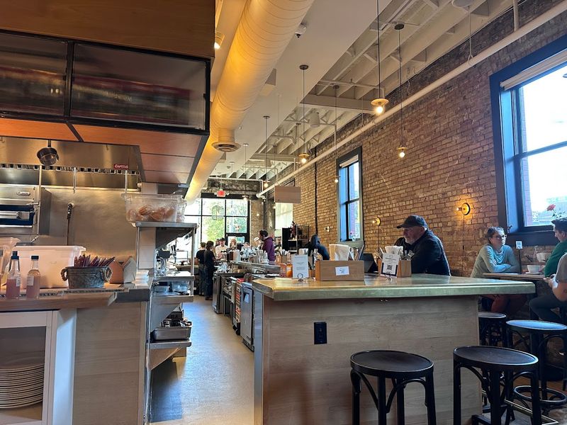 The Open Kitchen and Its Quiet Confidence