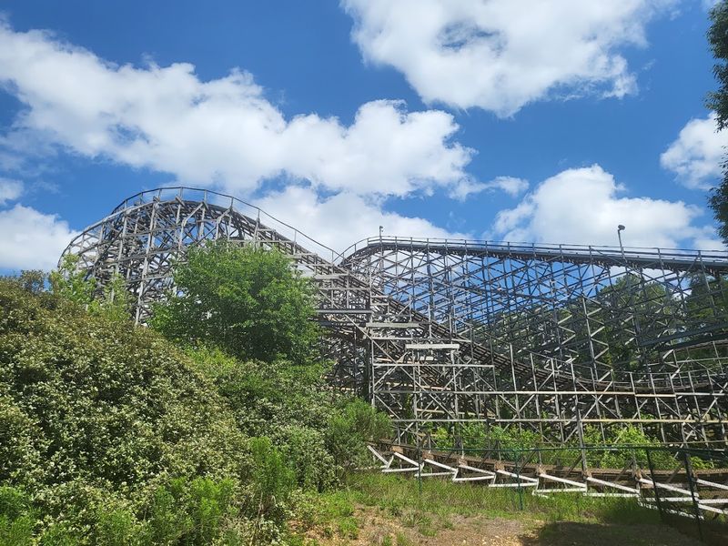 The Rampage Wooden Coaster Is A Classic Worth Every Second