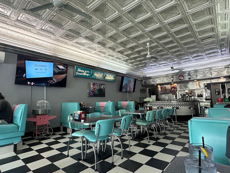 The Retro Atmosphere That Sets the Mood