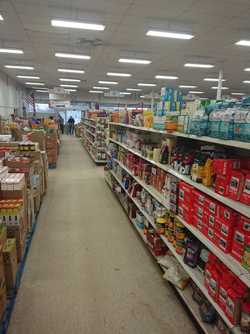 The Role the Store Plays in Reducing Food Waste The Role the Store Plays in Reducing Food Waste