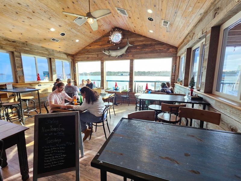 The Rustic Charm of a Spot Built for Real Relaxation The Rustic Charm of a Spot Built for Real Relaxation