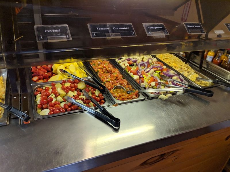 The Salad Bar That Deserves Its Own Spotlight