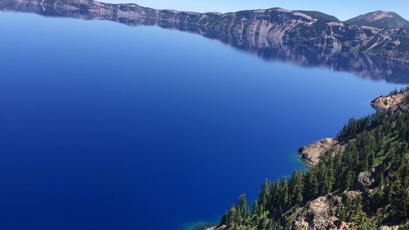 The Science Behind a Lake With No Rivers