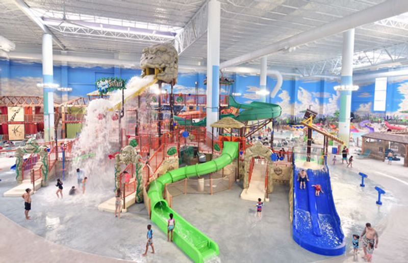 The Sheer Scale of the Indoor Waterpark The Sheer Scale of the Indoor Waterpark