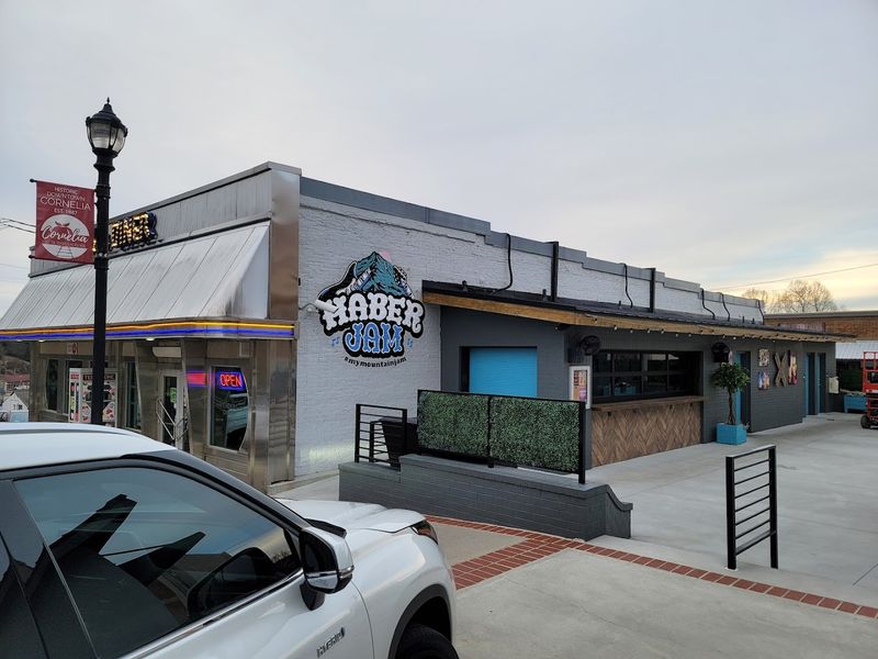 The Story Behind Fenders Diner