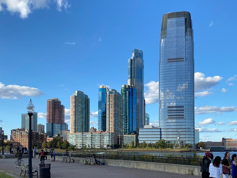 The Symbolic Alignment Toward Ground Zero
