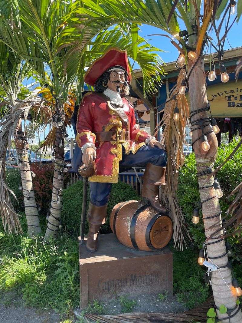The Tiki Bar That Runs All Summer Long The Tiki Bar That Runs All Summer Long