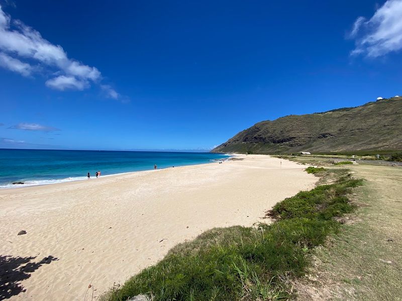 The Waianae Mountains as a Living Backdrop
