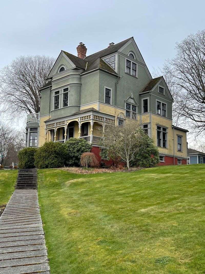 The Walker-Ames House: Washington's Most Haunted Building