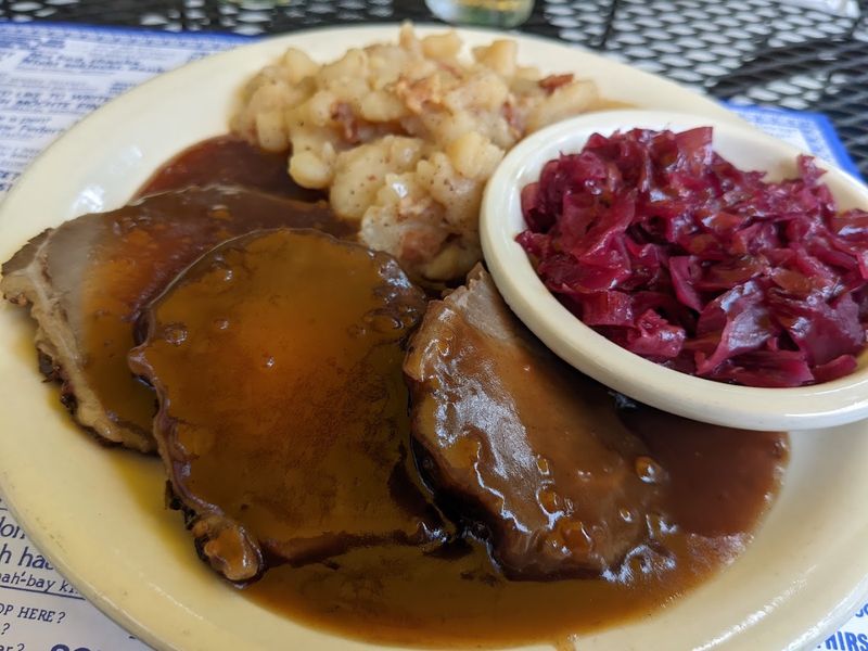 The Wednesday German Buffet, A Midweek Tradition Worth Planning Around The Wednesday German Buffet, A Midweek Tradition Worth Planning Around