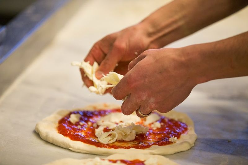 The Wood-Fired Oven That Cooks at 900 Degrees and Changes Everything The Wood-Fired Oven That Cooks at 900 Degrees and Changes Everything
