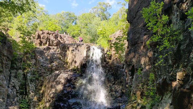 Tips for Planning Your Visit to Hemlock Cliffs Tips for Planning Your Visit to Hemlock Cliffs