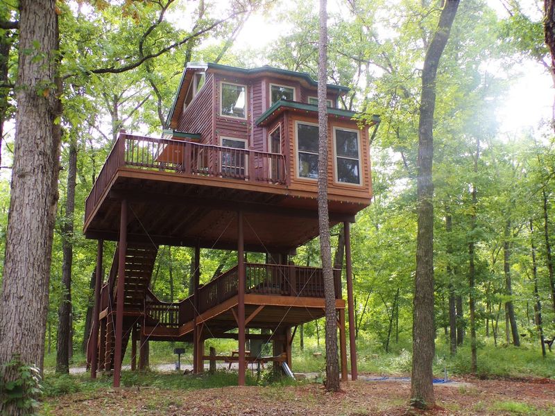Trails That Keep You In The Woods