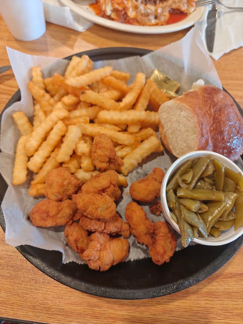 Try the Spicy Cheese Curds Before Anything Else Try the Spicy Cheese Curds Before Anything Else