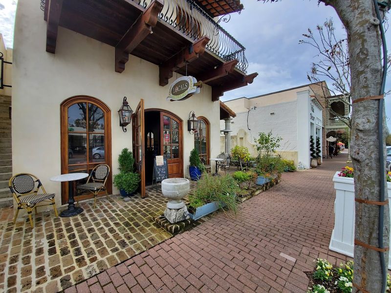 Uncover the Charm of Downtown and the French Quarter