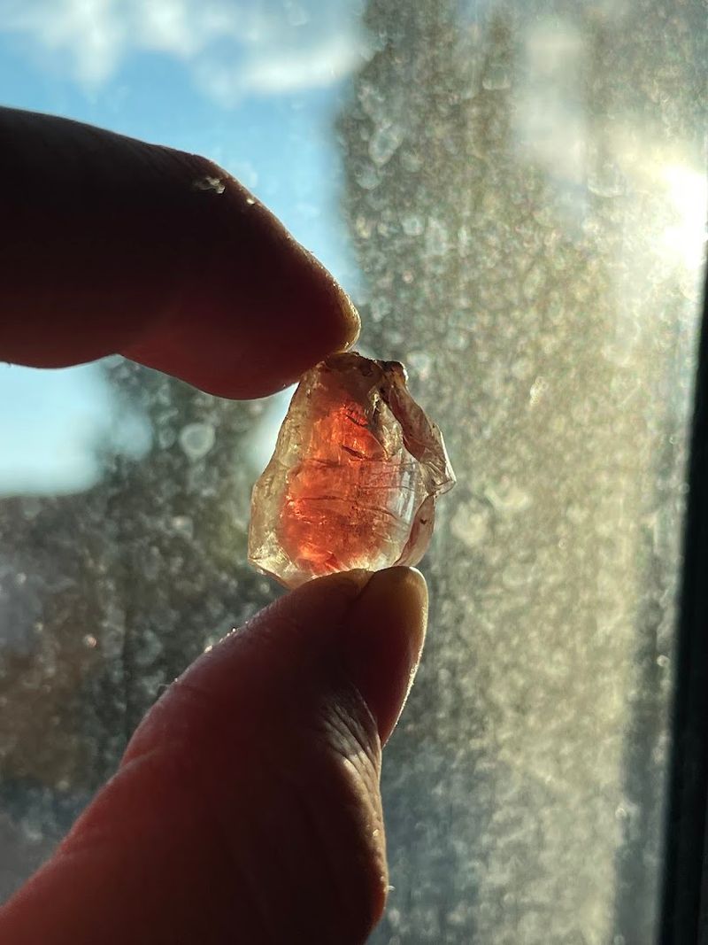 Understanding Schiller and How to Spot a Quality Sunstone Understanding Schiller and How to Spot a Quality Sunstone