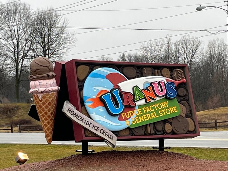 Uranus Fudge Factory - Anderson Indiana Uranus Fudge Factory - Anderson Indiana