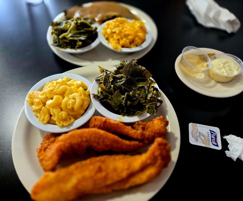Val's Comfort Kitchen, Lynchburg's Cozy Plates Val's Comfort Kitchen, Lynchburg's Cozy Plates