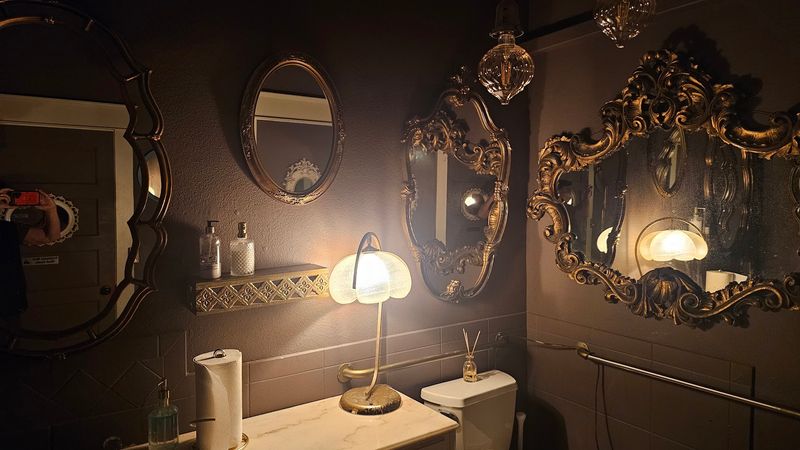 Vintage Decor and Atmosphere That Make Every Corner Worth Exploring Vintage Decor and Atmosphere That Make Every Corner Worth Exploring