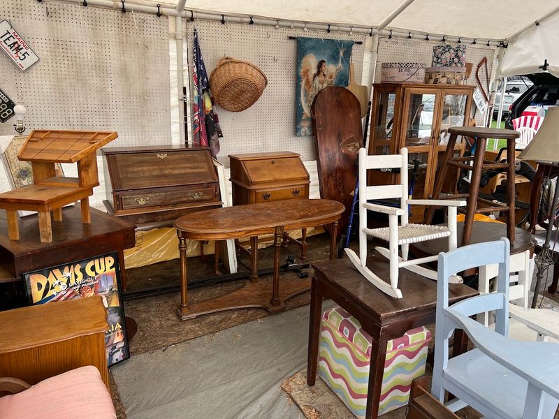 Vintage Finds and Antiques Around Every Corner Vintage Finds and Antiques Around Every Corner