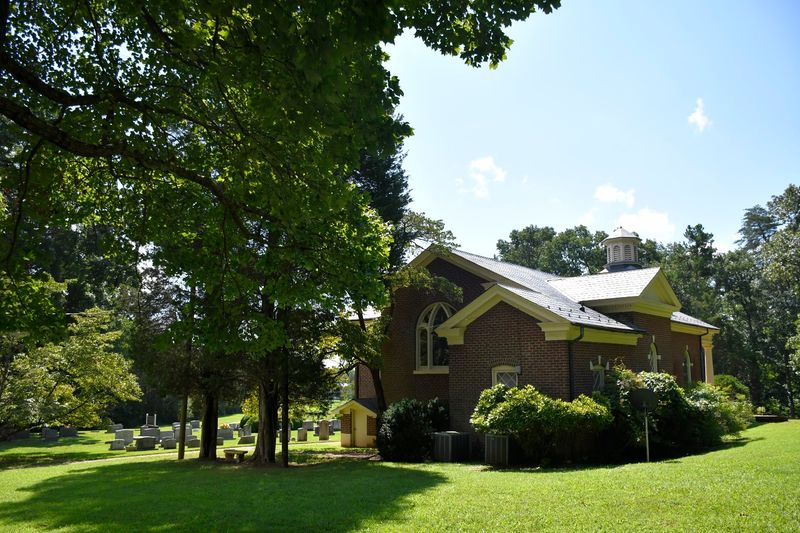 Visiting Grace Episcopal Church: What to Expect in Bremo Bluff Visiting Grace Episcopal Church: What to Expect in Bremo Bluff