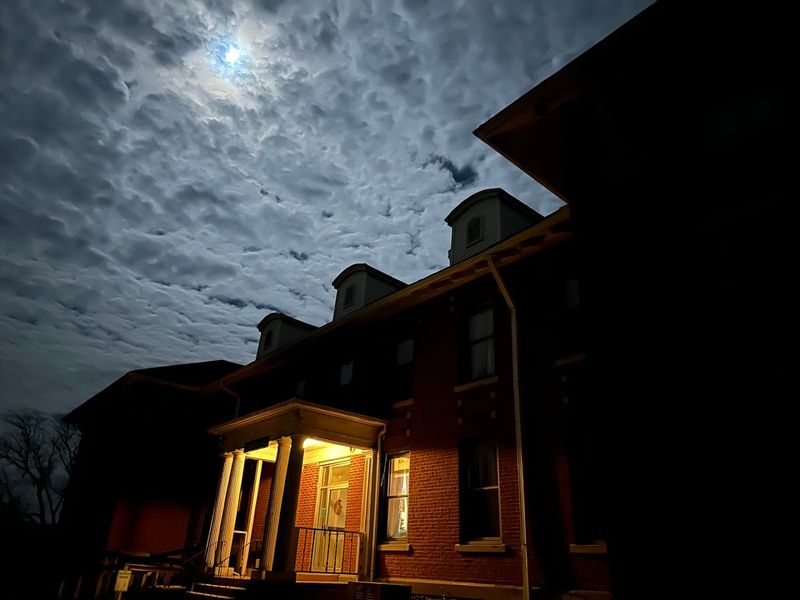 What a Paranormal Investigation Night Actually Looks Like