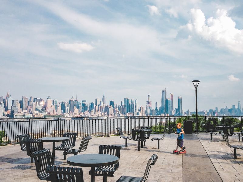 Where the City Meets Serenity Where the City Meets Serenity