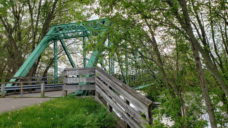 Why Hope Bridge Keeps Drawing People Back Again and Again Why Hope Bridge Keeps Drawing People Back Again and Again