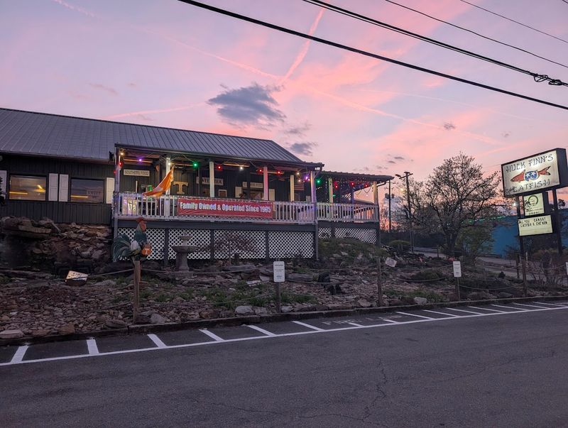 Why People Keep Coming Back to Huck Finn's Why People Keep Coming Back to Huck Finn's