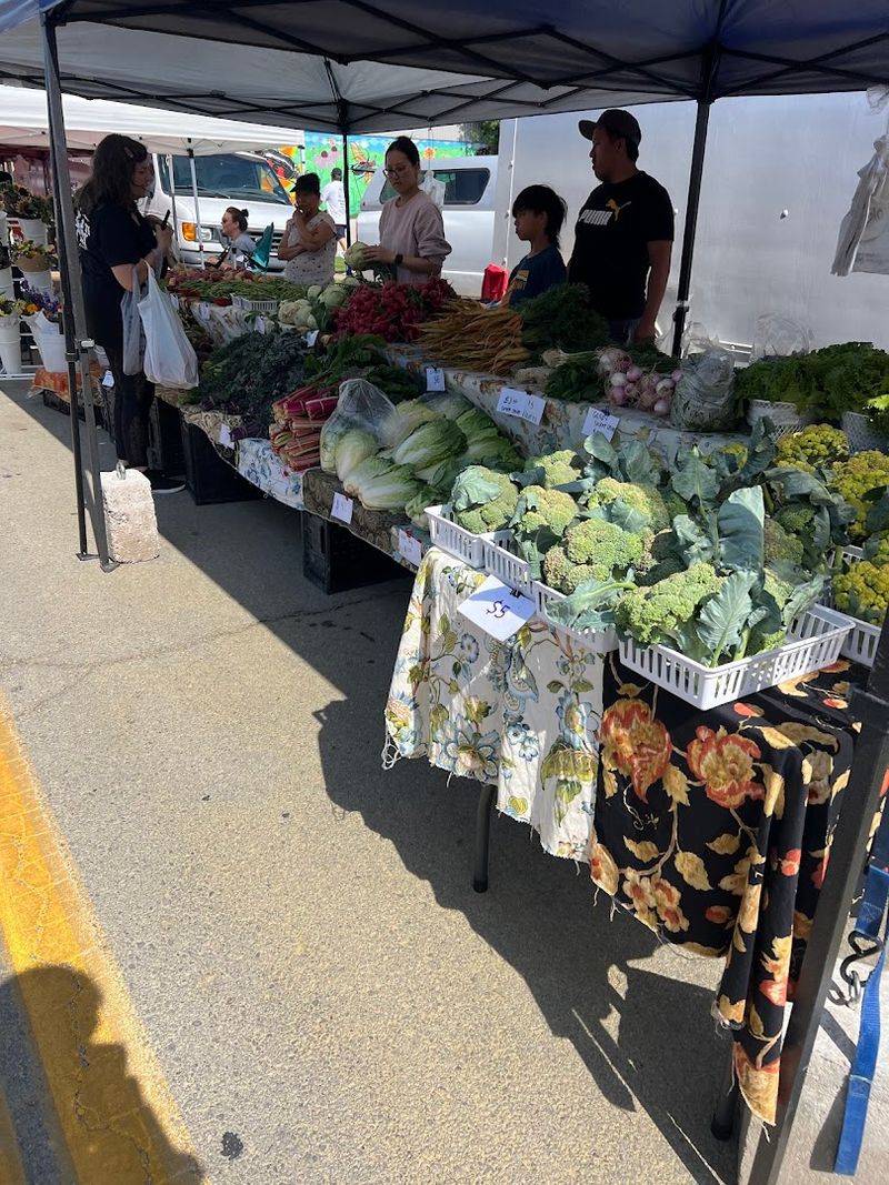 Why Shopping Here Feels Better