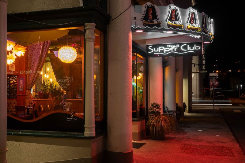 Why T. Paul's Keeps Drawing People Back to Astoria