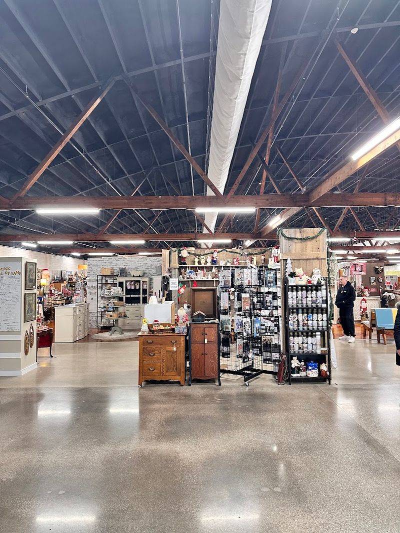 You Can Shop, Connect, And Feel The Difference A Community Market Makes You Can Shop, Connect, And Feel The Difference A Community Market Makes