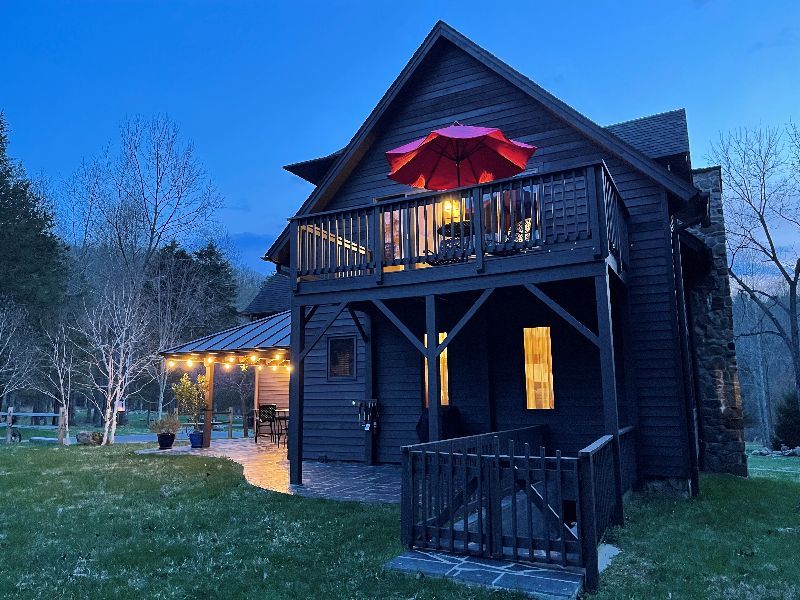 Your Perfect Virginia Escape Starts at Jewell Hollow Road