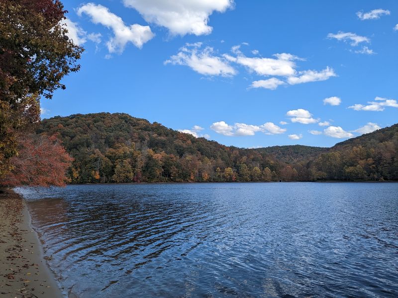 2,650 Acres of Quiet Water 2,650 Acres of Quiet Water