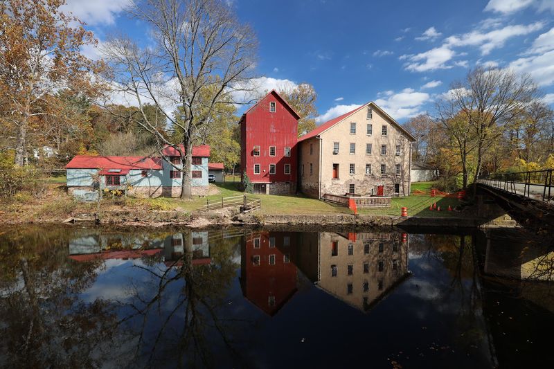 A 10-Building Historic Hub on the Delaware